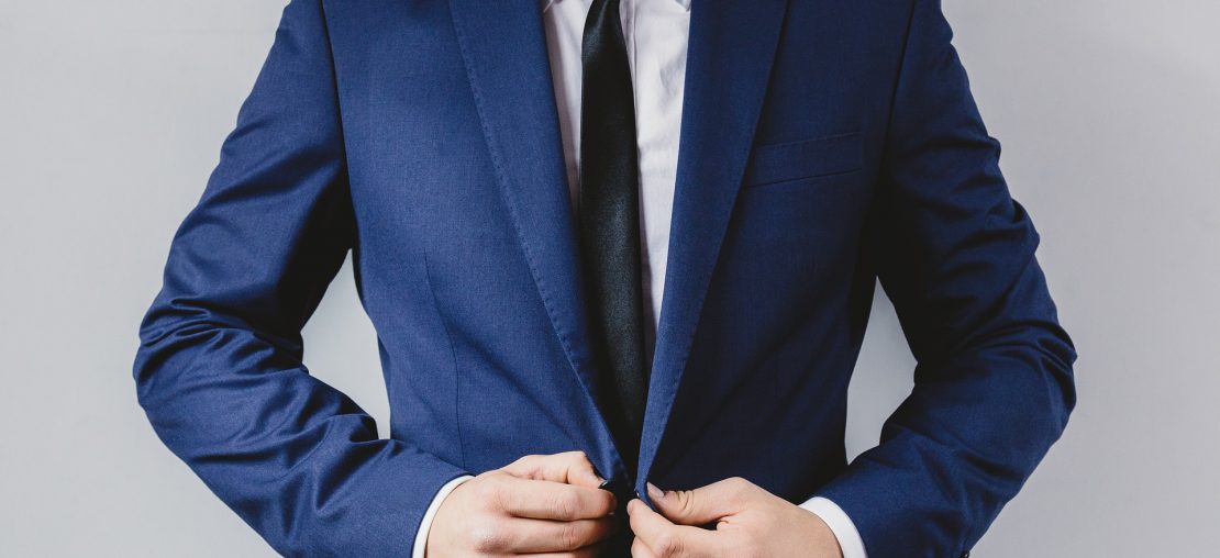 Como usar gravata slim com classe (e corretamente!)